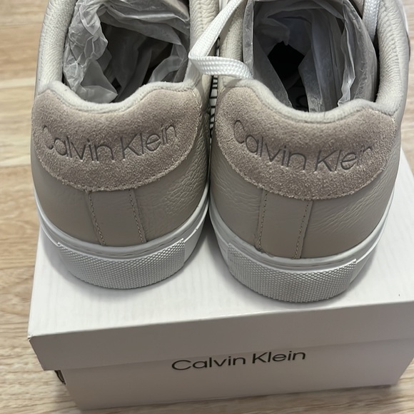 Calvin Klein Men Casual Lace Up Sneakers Ailan Light Natural Leather - Picture 3 of 4